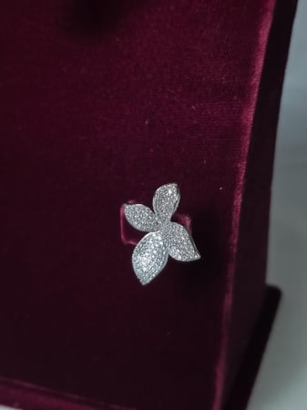 طقم ربرت كويين تصميم الالماس