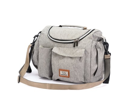 شنطة حفاضات ماركة بتصميم أنيق وجودة عالية لحمل مستلزمات الطفل