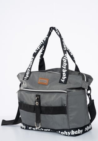 شنطة حفاضات يد بتصميم أنيق وعملية لحمل مستلزمات الطفل بكل سهولة