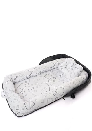 سرير متنقل للاطفال