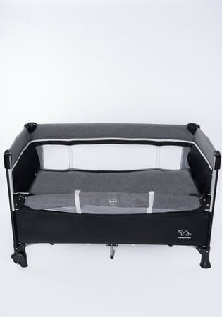 سرير طفل مولود