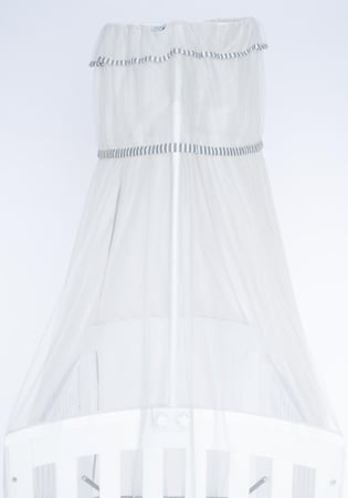 ناموسية سرير اطفال