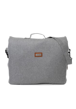 سرير متنقل للاطفال