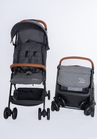 عربة طفل خفيفة الوزن ( مخصصة للطائرة )