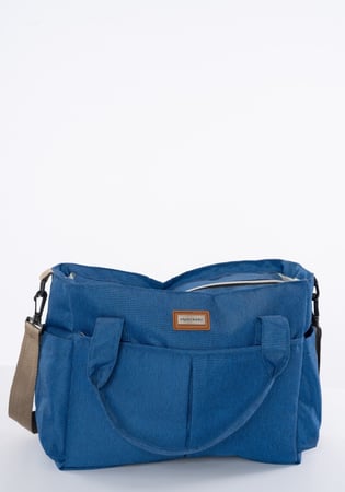 شنطة حفاضات خفيفة الوزن وعملية بتصميم أنيق لحمل مستلزمات الطفل زرقاء