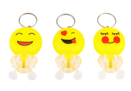 مدالية ايموجي مضيئة