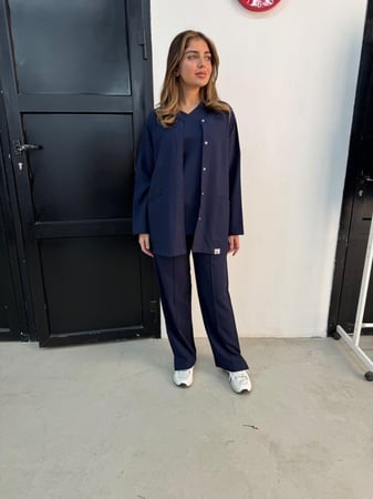 سكراب لون كحلي من المعطف خامة مريحة