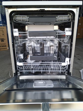 غسالة صحون سامسونج 3رف 8 برامج 14 مكان DW60A8050FS