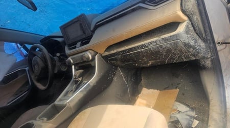 سلف تويوتا راف فور موديل 2022 ـ تشليح