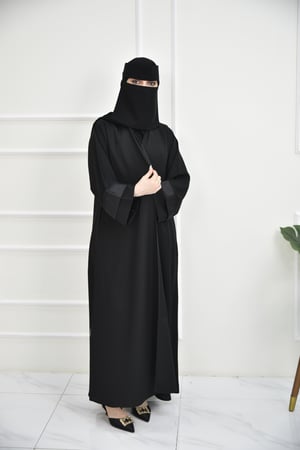 عباية لف كريب سادة بتفاصيل سوار ستان