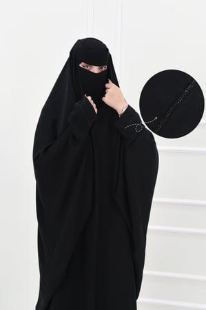 عباية راس بشت سادة بأكمام تطريز خفيف