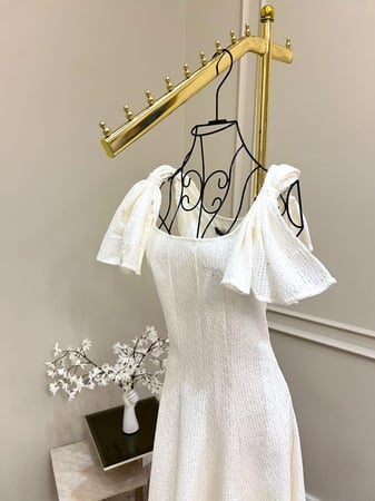 فساتين ميد - الراحة والأناقة في قطعة واحدة