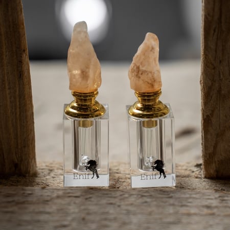 توله من الاحجار الكريمة