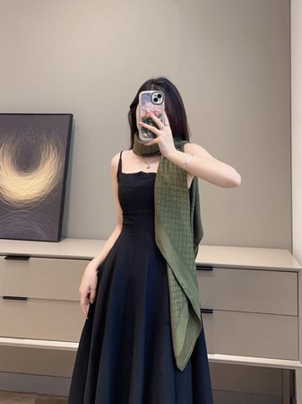 سكارف لوي فيتون مقاس 120*120