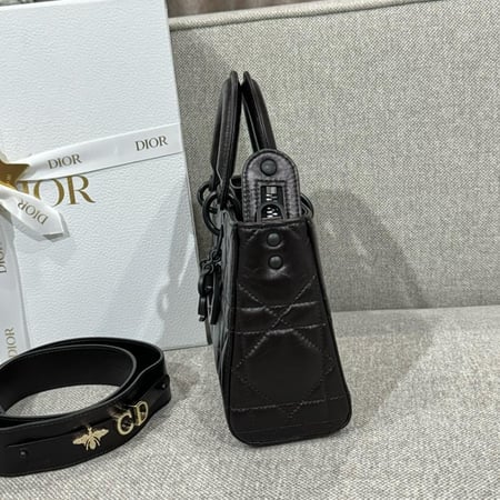 ديور D-Joy مقاس 26cm