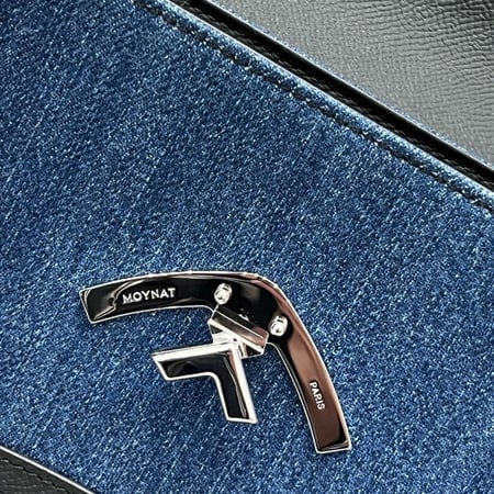 موينات Gabrielle Clutch مقاس 26cm