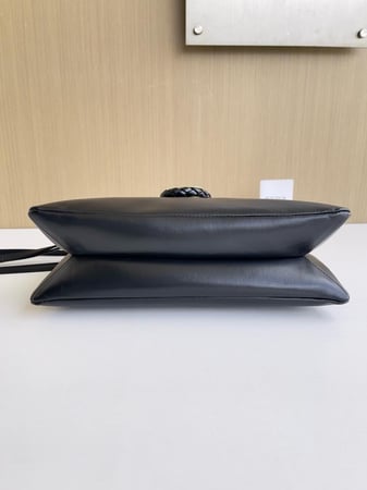 بوتيقا Winter Liberta مقاس 27cm