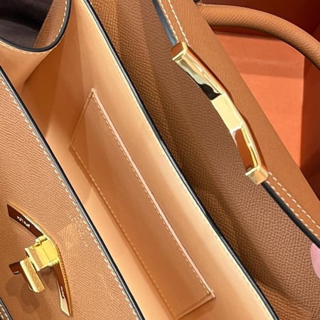 موينات Gabrielle Clutch مقاس 28cm