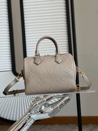 لوي فيتون سبيدي باندوليير مقاس 25cm