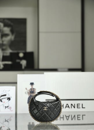 شانيل 23c مقاس 16cm