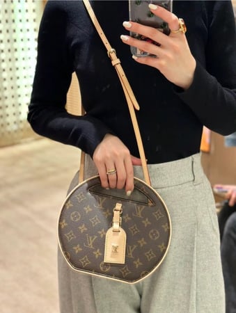 لوي فيتون Around Me PM مقاس 22.5cm