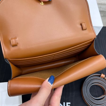 سيلين TRIOMPH CANVAS مقاس 20cm