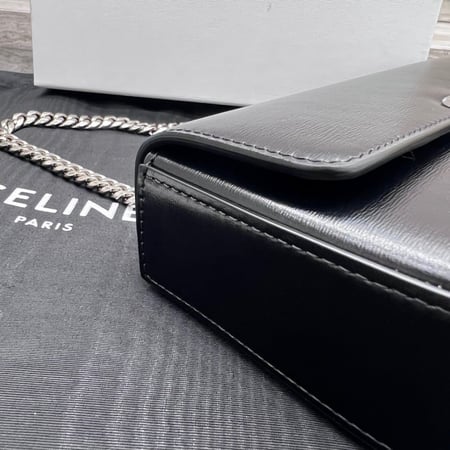 سيلين SHOULDER BAG مقاس 20cm