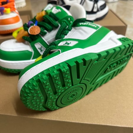 شوز لوي فيتون