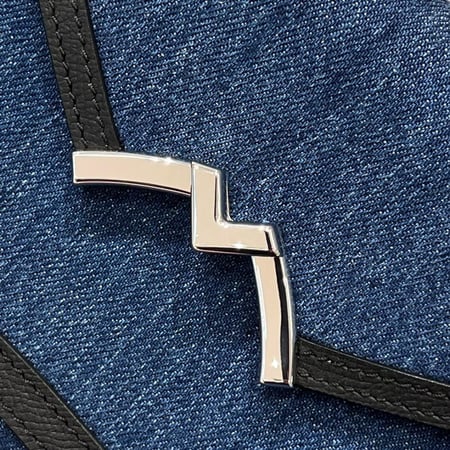 موينات Gabrielle Clutch مقاس 26cm