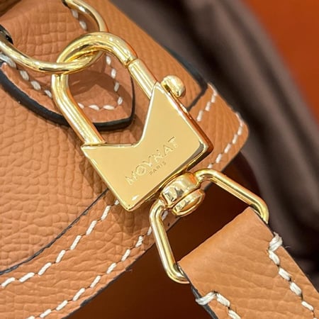 موينات Gabrielle Clutch مقاس 28cm