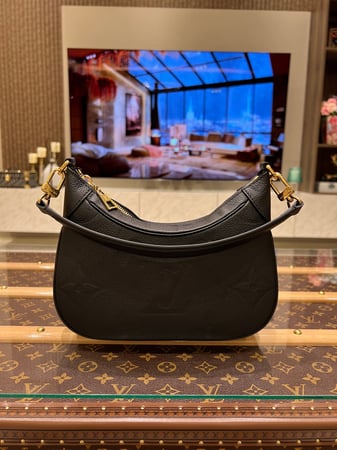 لوي فيتون BAGATELLE مقاس 24cm