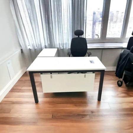 طاولة خشب مكتب 140 مودرن ابيض - المود الحديث