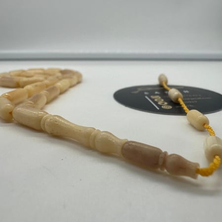 سبحة عظم نعام ملمس ناعم 33خرزه