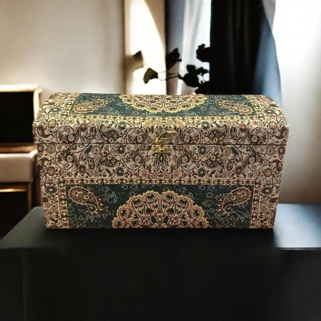 صندوق خشبي فاخر لحفظ المقتنيات الثمينه