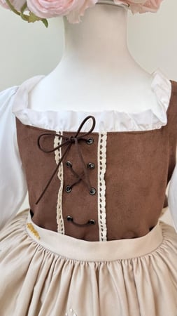 فستان ريفي مطرزة