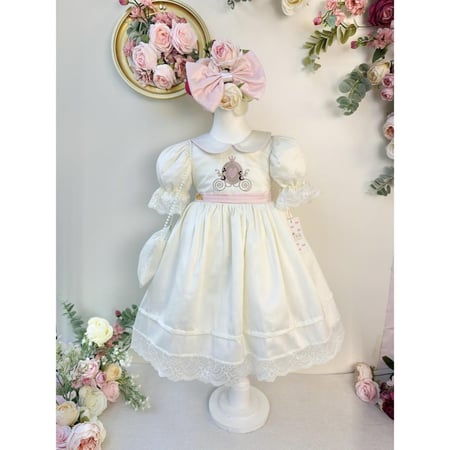 فستان الأميرات الناعم