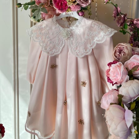 فستان بقبة مطرزة + جيبون داخلي