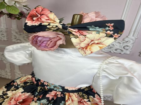 تايور مورد( بلوزة وتنورة)