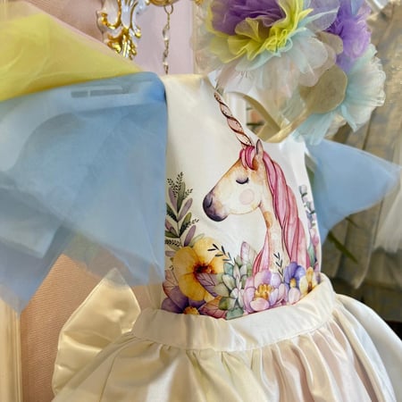 فستان اليونيكورن+طوق