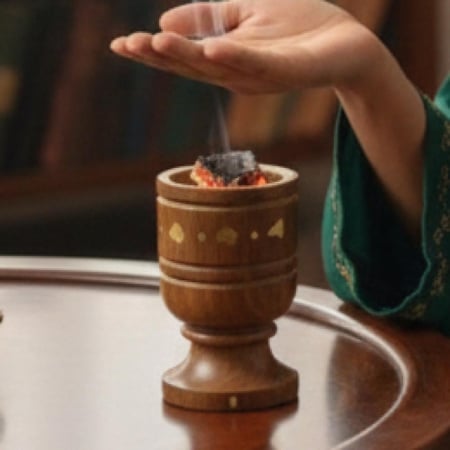 مبخرة الميني الفاخرة للعود والبخور – تصميم صغير أنيق للمجالس والهدايا | مذهل للعود