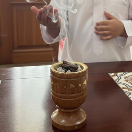 مبخرة الميني الفاخرة للعود والبخور – تصميم صغير أنيق للمجالس والهدايا | مذهل للعود