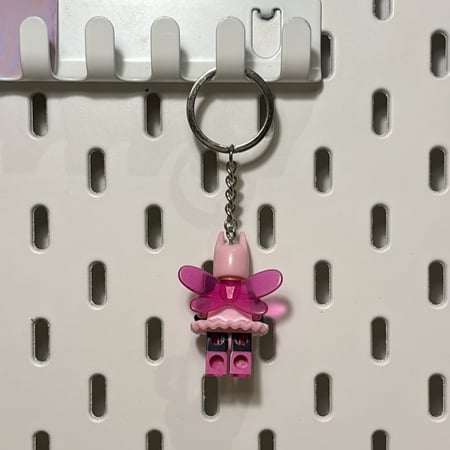 ميدالية Lego باتمان الورديه