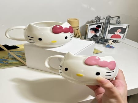 Hello kitty cup