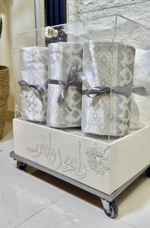 عربية وبوكس السجادات وشراشف الصلاه شامل التنسيق