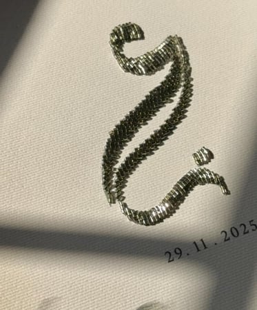 مجلة مخملية او جلد تفصيل حسب الطلب بتطريز الخرز اللامع على ورق القطن الفاخر