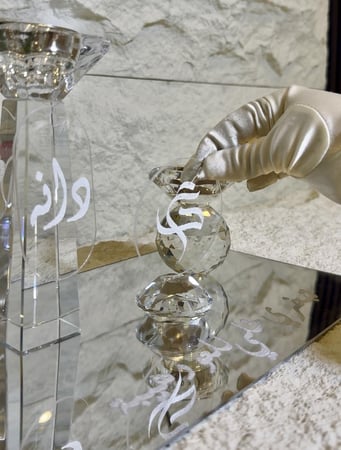 مجموعة المبخرة الكريستال ٤ قطع كرستال لوح+ مبخرة +كريستال العود+مرايا شامل التنسيق