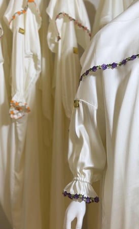 شرشف صلاة قماش قطن كويتي 100% لون بني بتصميم راقي ومميز