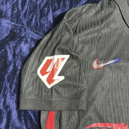 تيشيرت برشلونة الأسود ( ترافيس سكوت )