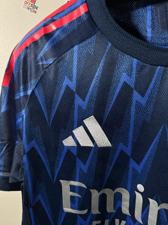 تيشيرت أرسنال  الثاني 2025/26