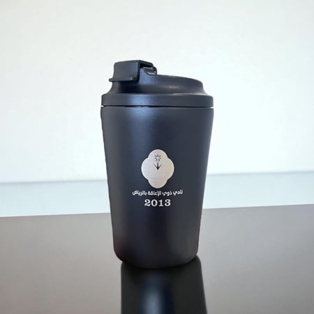 MUG مع امكانية اضافة أسم / جملة - اللون أسود(كوب حراري).(cup251)